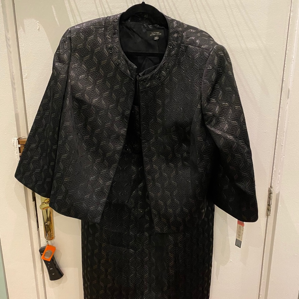 Tahari  sheath dress 20W, black sparkly fabric with delicate beaded detail
